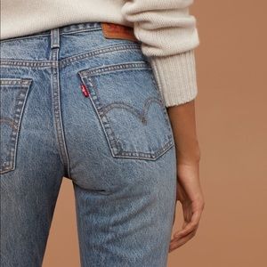 Levi’s 501 Wedgie Cropped Jeans *slight flaw*